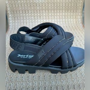 Juicy Couture Chunky Platform Black Sandals size 9